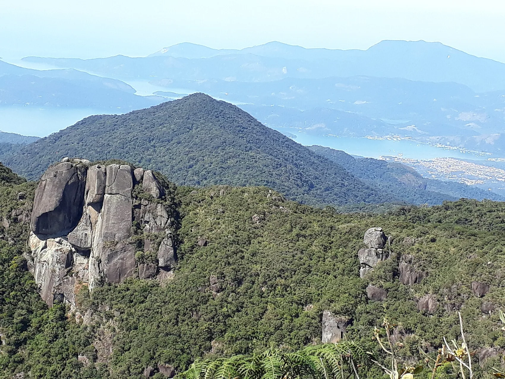 The hills around Cunha, with Paraty and the sea in the distance
