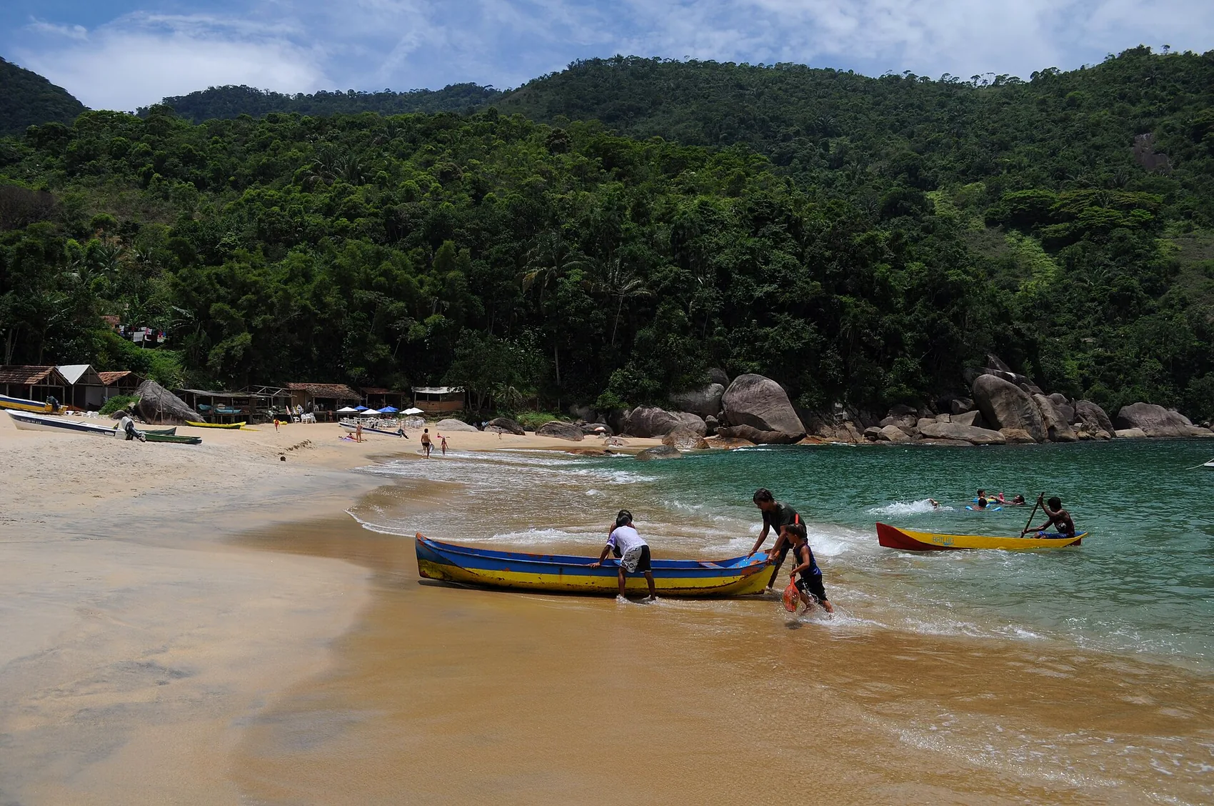 Praia do Sono, a roadless caiçara beach south of Paraty